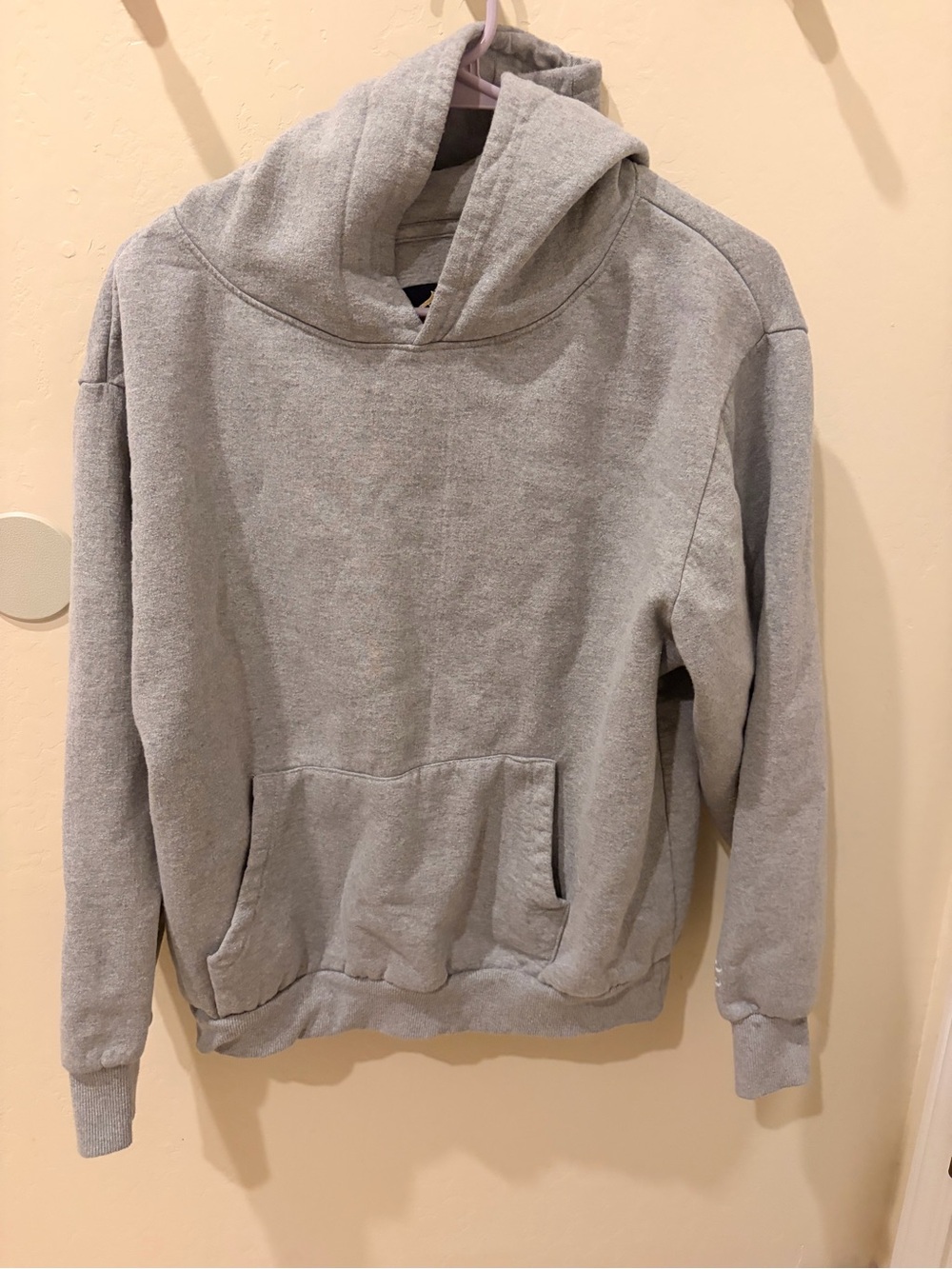 Rocawear Men's Crewneck Hoodie - Light Gray